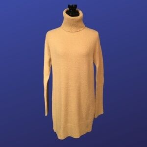 𝅺70F/21C OverSized Chunky Turtleneck Sweater, CAMEL, Women’s Size M, EUC